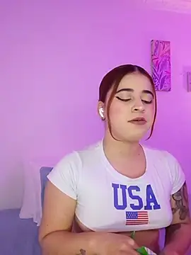 Snapshot of martina_connor1 chatting on May 2026 04:48:01 PM martina connor1 online show from May 2026 04:48:01 PM