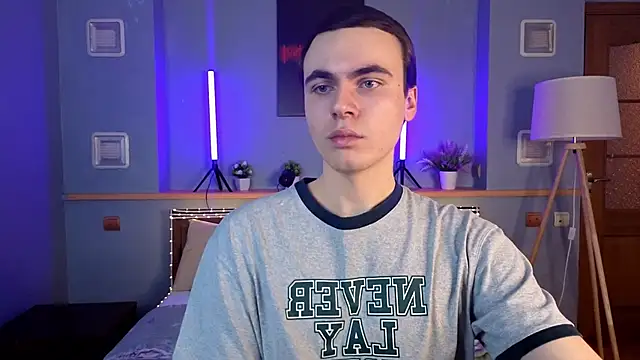 istairee1 online show from March 2026 09:02:02 AM