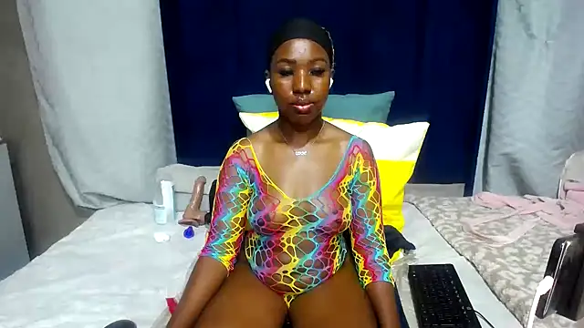 Snapshot of Candylips22 chatting on May 2026 01:56:01 AM Candylips22 online show from May 2026 01:56:01 AM