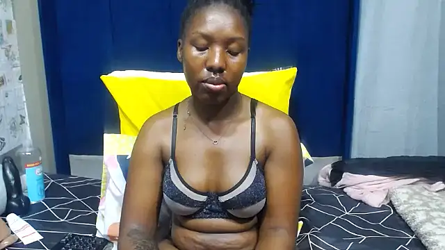 Candylips22 online show from July 2026 04:45:02 PM