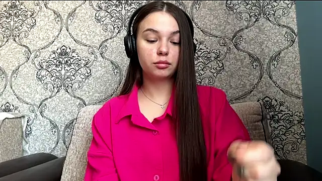 ThedaStrevell online show from March 2026 09:13:01 AM