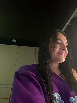 Alessia Peach online show from March 2026 06:18:02 PM