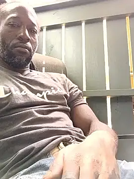 Snapshot of KingBlackStallion chatting on April 2026 06:16:02 PM KingBlackStallion online show from April 2026 06:16:02 PM