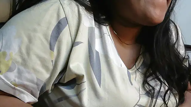 Choco QueenX online show from April 2026 06:49:01 PM