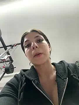 christahot online show from April 2026 04:56:02 PM