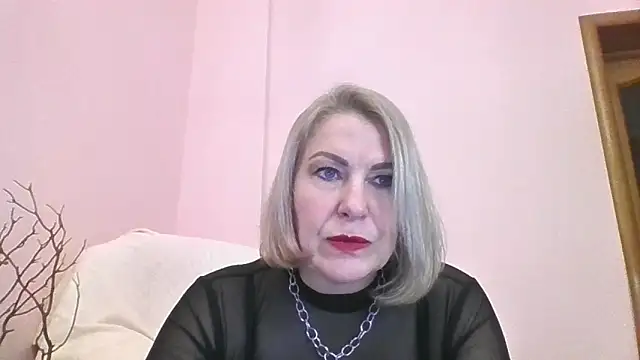 Snapshot of Ledi_Tii chatting on March 2026 05:30:02 AM Ledi Tii online show from March 2026 05:30:02 AM