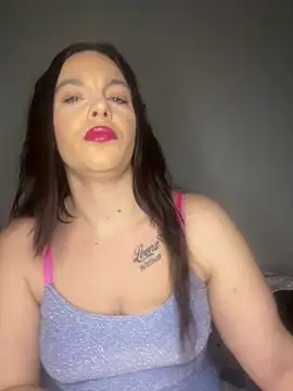 Snapshot of Melanie-beaute chatting on March 2026 07:58:01 PM Melanie-beaute online show from March 2026 07:58:01 PM