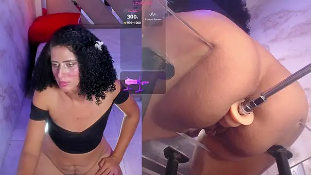 Snapshot of ZaraWilde chatting on March 2026 04:29:02 AM ZaraWilde online show from March 2026 04:29:02 AM