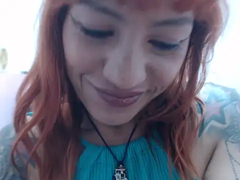 Snapshot of veronicaqueenxxx chatting on April 2026 05:05:01 AM veronicaqueenxxx online show from April 2026 05:05:01 AM