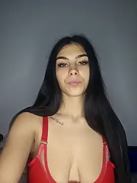 Snapshot of Crissdesire chatting on May 2026 04:14:02 PM Crissdesire online show from May 2026 04:14:02 PM