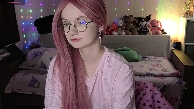 JulietFisher online show from March 2026 04:12:02 AM