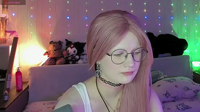 JulietFisher online show from June 2026 01:43:02 AM