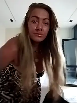 Snapshot of Exotic_ParisX chatting on April 2026 06:47:01 AM Exotic ParisX online show from April 2026 06:47:01 AM