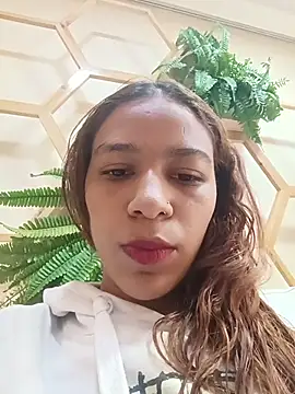 ValerieWoodsl online show from July 2026 06:24:02 PM