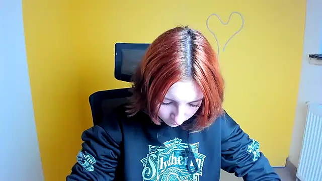 Snapshot of Butterfly_Milly chatting on April 2026 05:44:02 AM Butterfly Milly online show from April 2026 05:44:02 AM