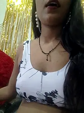 Snapshot of khushi_ji00 chatting on June 2026 05:19:02 AM khushi ji00 online show from June 2026 05:19:02 AM