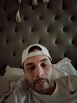 JuicyJulia08 online show from April 2026 05:10:01 PM