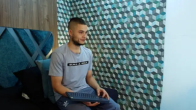 Joaho Fernandez online show from June 2026 09:13:02 PM