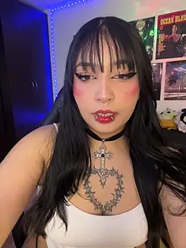 Snapshot of Hinataaa_ chatting on April 2026 04:52:02 AM Hinataaa online show from April 2026 04:52:02 AM