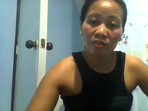 Snapshot of CreamyHotPussy4u chatting on April 2026 12:40:02 PM CreamyHotPussy4u online show from April 2026 12:40:02 PM
