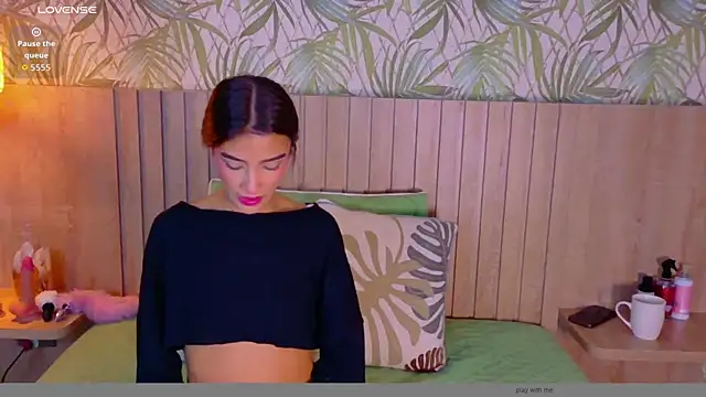 Snapshot of Charlott__18 chatting on May 2026 12:55:02 PM Charlott 18 online show from May 2026 12:55:02 PM