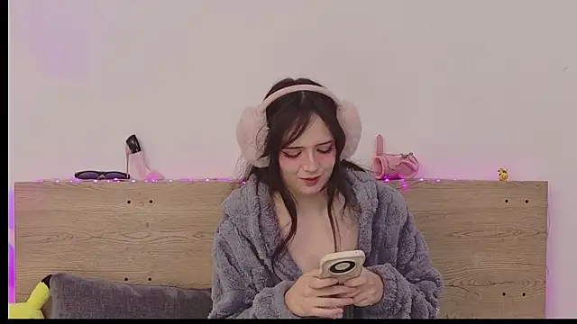 Snapshot of Sweet_Alice_S chatting on April 2026 09:46:01 AM Sweet Alice S online show from April 2026 09:46:01 AM