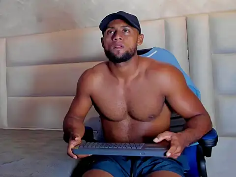 Snapshot of Dark_lennox chatting on March 2026 11:00:02 PM Dark lennox online show from March 2026 11:00:02 PM