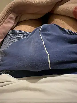 Snapshot of shyyyyy0 chatting on March 2026 04:18:01 AM shyyyyy0 online show from March 2026 04:18:01 AM