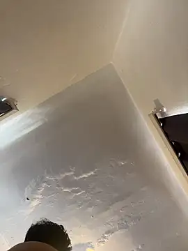 hotbottominr online show from April 2026 08:01:02 AM