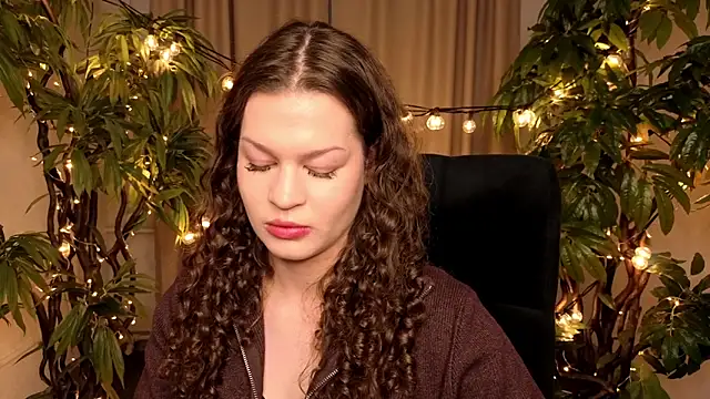 Snapshot of SusanBailley chatting on April 2026 10:45:02 AM SusanBailley online show from April 2026 10:45:02 AM