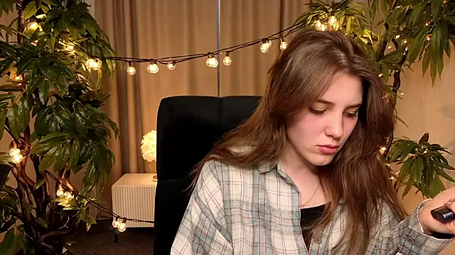 Snapshot of RuttaMyers chatting on March 2026 10:49:02 AM RuttaMyers online show from March 2026 10:49:02 AM