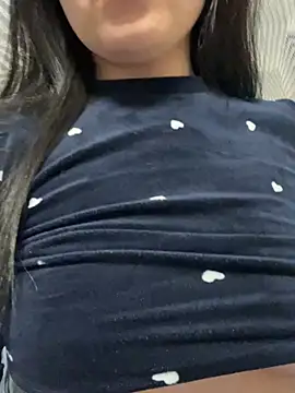 Velliaa online show from April 2026 08:09:01 PM