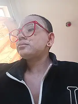 xblackstarX1 online show from May 2026 04:56:02 PM