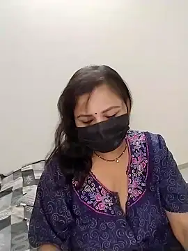 Snapshot of Hoty_bhabii chatting on April 2026 06:57:01 PM Hoty bhabii online show from April 2026 06:57:01 PM