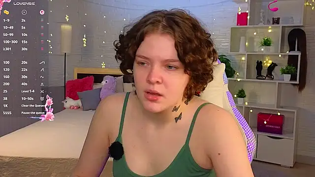 Snapshot of Amely_Muerte chatting on May 2026 03:44:01 AM Amely Muerte online show from May 2026 03:44:01 AM