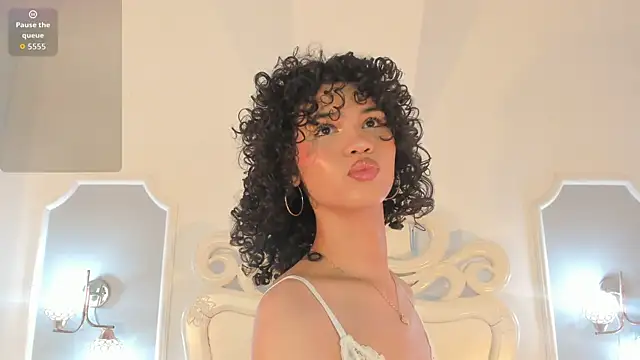 Snapshot of Julietta___ chatting on July 2026 11:58:01 AM Julietta online show from July 2026 11:58:01 AM