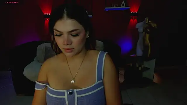 Snapshot of Sofia_Velvetx chatting on May 2026 01:41:01 PM Sofia Velvetx online show from May 2026 01:41:01 PM