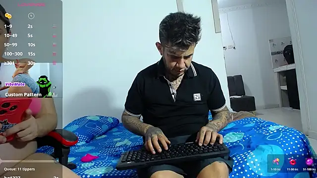Snapshot of allison_maxtattoo_ chatting on May 2026 04:07:02 AM allison maxtattoo online show from May 2026 04:07:02 AM