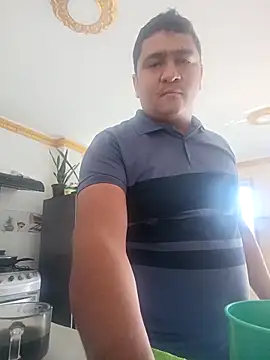 Snapshot of luis20212 chatting on April 2026 02:03:01 PM luis20212 online show from April 2026 02:03:01 PM