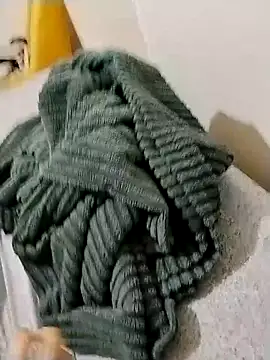 y2561 online show from April 2026 12:50:01 PM