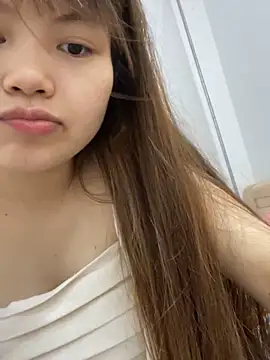 Snapshot of -Vaci- chatting on April 2026 02:22:01 PM -Vaci- online show from April 2026 02:22:01 PM