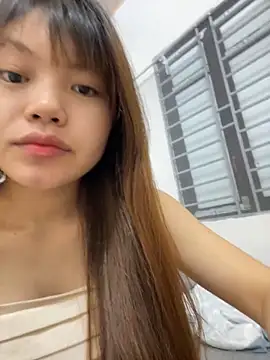 Snapshot of -Vaci- chatting on April 2026 02:01:02 PM -Vaci- online show from April 2026 02:01:02 PM
