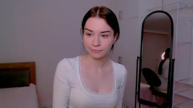 Snapshot of Tina_Charm chatting on May 2026 07:01:01 PM Tina Charm online show from May 2026 07:01:01 PM