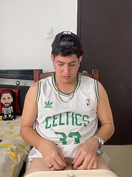 Snapshot of Johannes_mills chatting on May 2026 02:44:02 PM Johannes mills online show from May 2026 02:44:02 PM