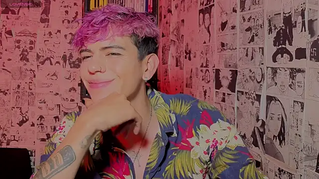 Mikey TR online show from April 2026 04:32:01 AM