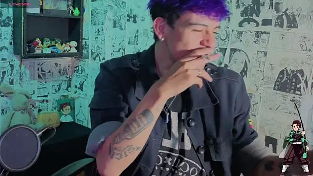 Mikey TR online show from April 2026 04:06:02 AM