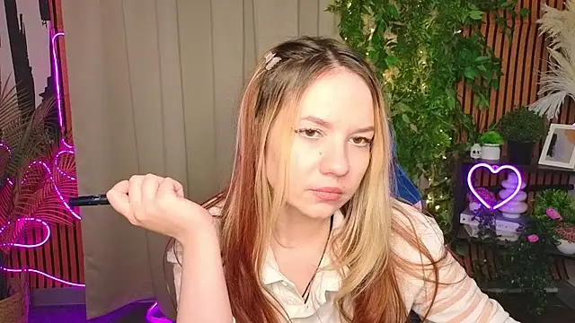 ViolettaSwang online show from April 2026 10:42:02 AM