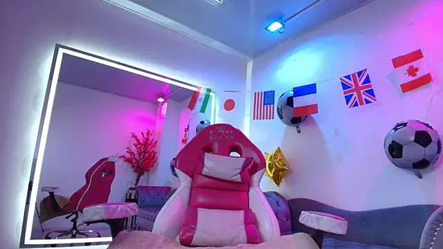 Snapshot of Palmer_foxx chatting on July 2026 06:47:02 AM Palmer foxx online show from July 2026 06:47:02 AM