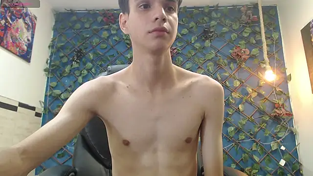 Snapshot of maxim_rod chatting on March 2026 02:55:01 AM maxim rod online show from March 2026 02:55:01 AM