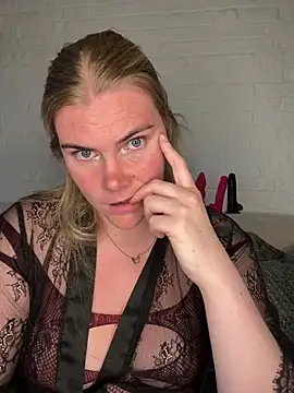 Snapshot of SexyBlondJoanna-Exclusief chatting on April 2026 05:14:01 PM SexyBlondJoanna-Exclusief online show from April 2026 05:14:01 PM